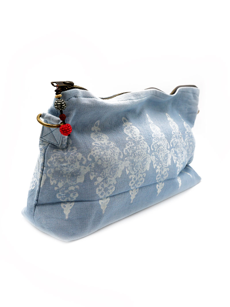 Beauty Bag M - Light Indigo - Diamond